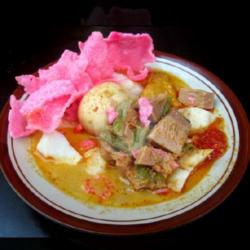 Ketupat Sayur Rebung   Mie   Kacang Panjang   Telur