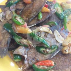 Ikan Asin Sepat Tumis Cabe Ijo ( 2 Ekor)