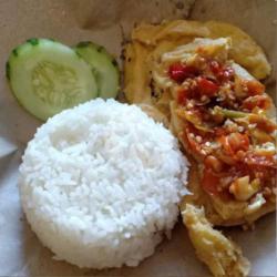 Lalapan Tempe   Tahu  Penyet  Nasi  Sayuran