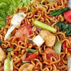 Mie Goreng Oseng Sosis