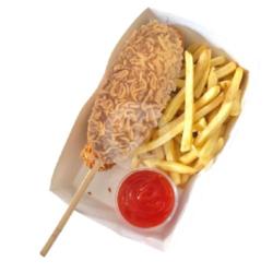 Corn Dog Mie Mozarella With Fries