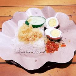 Nasi Putih Telur Rebus Kremes