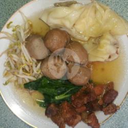 Bakso Ayam Pangsit