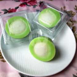 Talam Pandan / Nona Manis