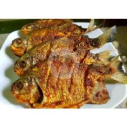 Ikan Bawal Goreng