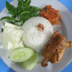 Lalapan Burung Puyuh Goreng   Nasi