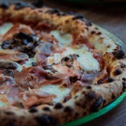 Prosciutto E Funghi
