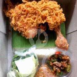 Nasi Ayam Goreng Broiler Komplit