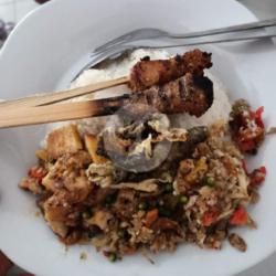 Nasi Lawar Plek Marlin