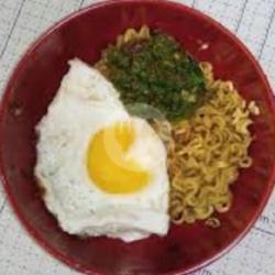 Indomie Goreng Telor Ceplok Sambel Ijo