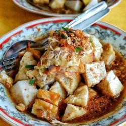 Kupat Tahu Telur Rebus Gorengan Krupuk