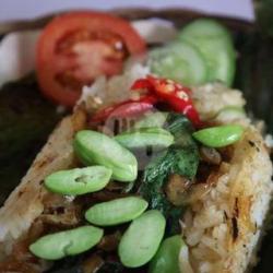 Nasi Bakar Pete