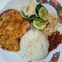 Nasi Telor Penyet