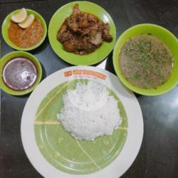 Nasi Saksang Sedang   Teh Manis Dingin/prima/teh Botol