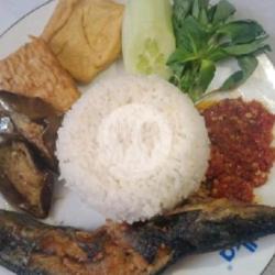 Lele Sambel Matah   Nasi