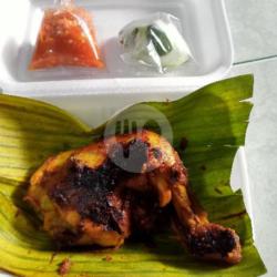 Ayam Panggang Tahu Tempe Sambal Lalapan