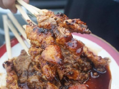 Sate Madura Sedap Malam, Gatsu