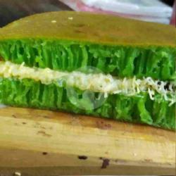 Pandan Pisang Kacang Coklat Susu