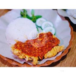Ayam Geprek Sambel Terasi   Nasi