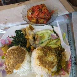 Nasi Padang Jengkol Sayur Kuah Sambal Jering Archidendron Pauciflorum Dogfruit