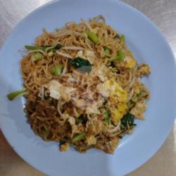 Mie Pangsit Goreng Telur