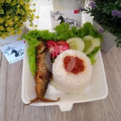 Nasi Bandeng Goreng Presto Ginuk