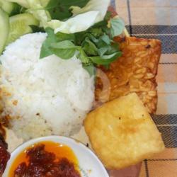 Nasi  Tahu Tempe Bakar