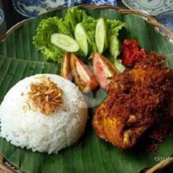 Sego Ayam Goreng Jrawoet