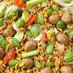 Mie Goreng Pete:ayam Bakso Sosis