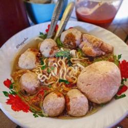 Mie Bakso Kumplit