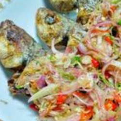 Selar Sambal Matah