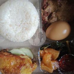 Nasi Gudeg Telur   Ayam Sayur