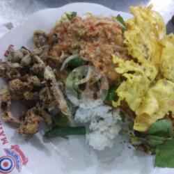 Nasi Pecel Wader