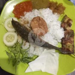 Nasi   Ikan Lele  Tempe
