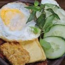 Nasi Telur Geprek Tahu Tempe Terong Sambal Mangga