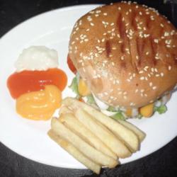 Chicken Petty Burger  Cheese Kentang Goreng