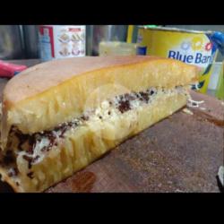 Keju   Pisang   Coklat   Kacang