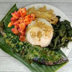 Nasi Ikan Kembung Cabe Hijau