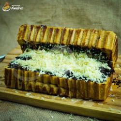 Roti Bakar Bandung Coklat Keju