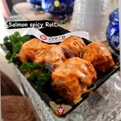 Spicy Salmon Roll