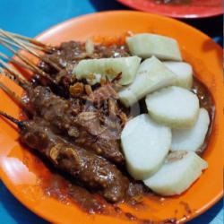 Sate Daging Sapi   Lontong