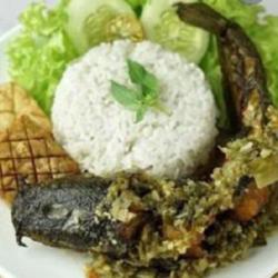 Nasi Lele Tempe Tahu Sambal Ijo