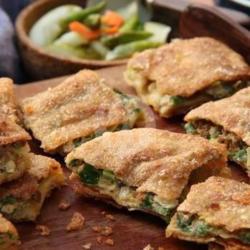 Martabak Spesial Ayam Tuna