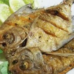 Ikan Kuwe Goreng Kering