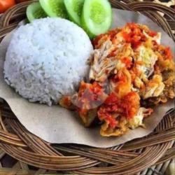 Panas Ayam Geprek Sambal Setan