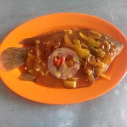 Ikan Gurameh Saus Padang -   5 Ons