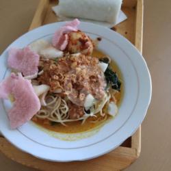 Lontong Pecal   Telur