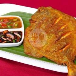 Ikan Kuwe Goreng Kering