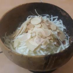 Ketan Keju Almond (kuah Susu)