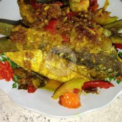 Acar Ikan Banyar